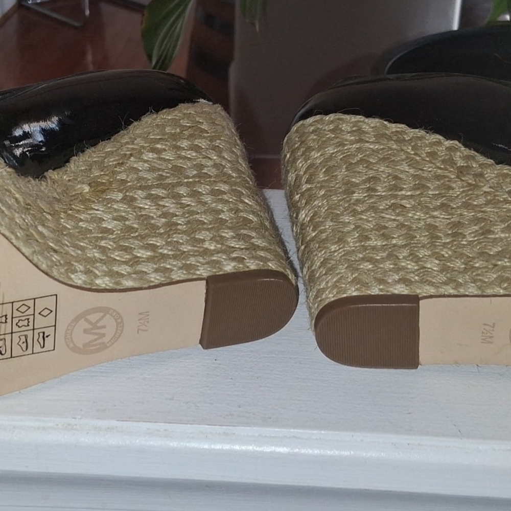 Michael Kors Black Women's Wedge Shoes - Picture 6 of 6